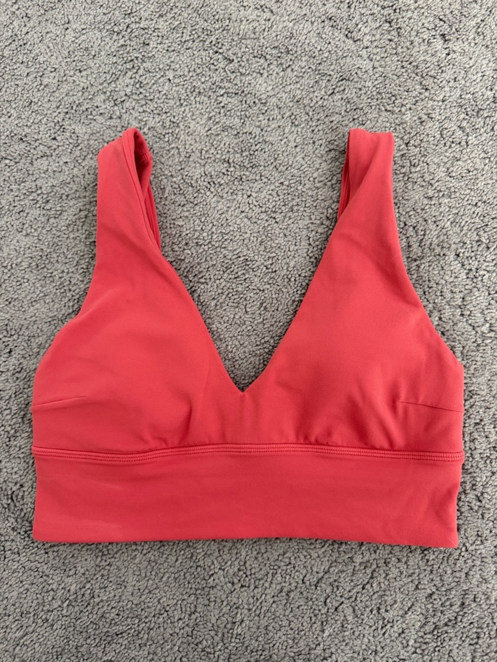 Lululemon V-Neck Bra Light Support C/D cup